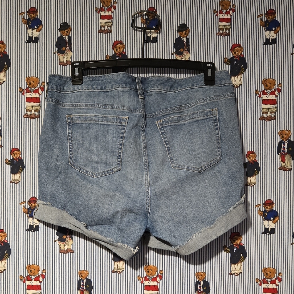 Torrid Feel The Fit Denim Cuffed Plus Size Shorts Size 16